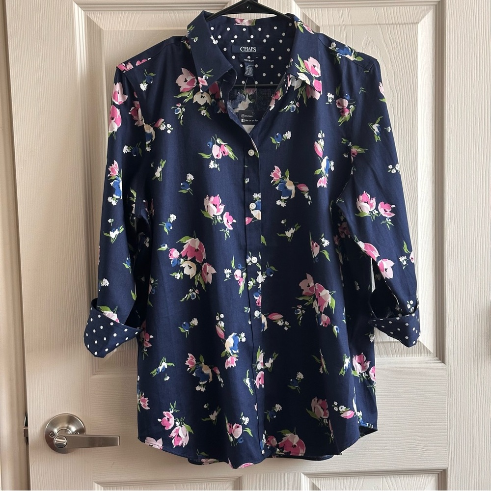 Chaps Navy Floral No Iron Button Up Blouse Women’s Size Large